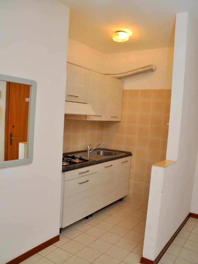 Nice Apartment With Terrace Next To The Sea بيبيوني المظهر الخارجي الصورة